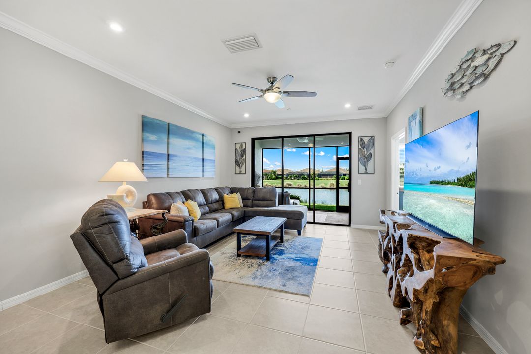9393 Pocida Ct #104, Naples, FL 34119