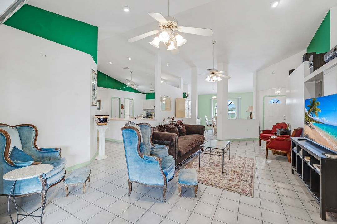 1208 SW 34th St, Cape Coral, FL 33914