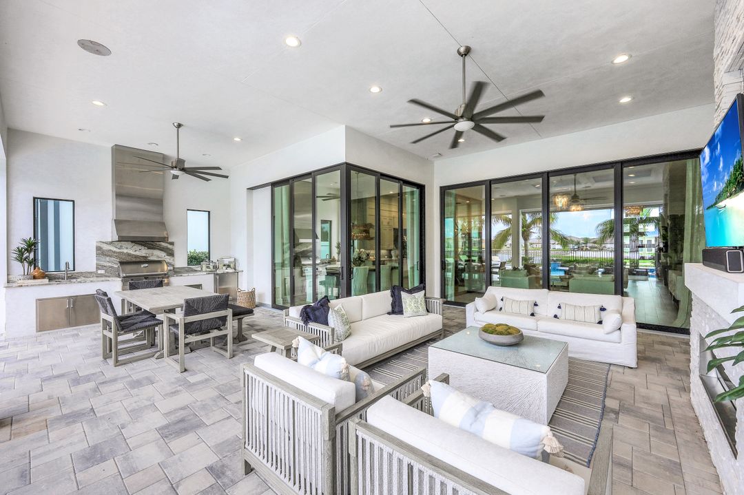 10461 Trevi Isle Wy, Miromar Lakes, FL 33913