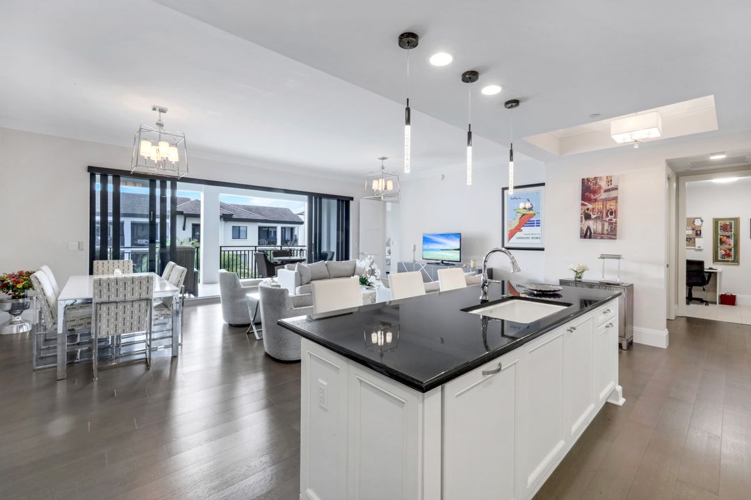 1035 3rd Ave S #508, Naples, FL 34102
