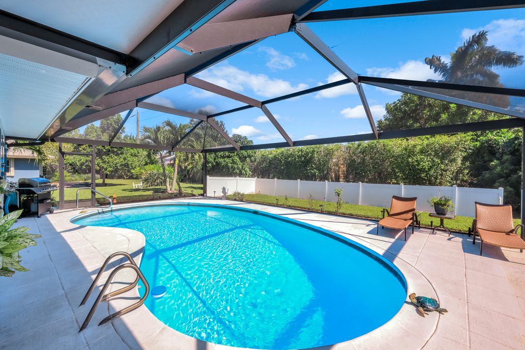 4459 Lakewood Blvd, Naples, FL 34112