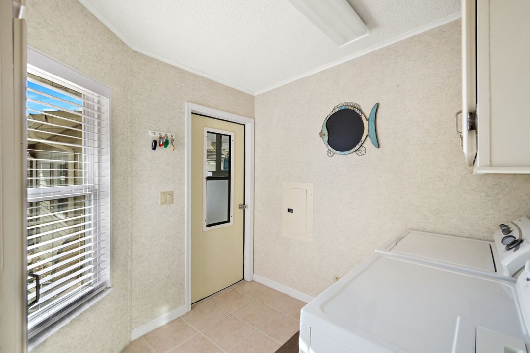 19616 Eagle Trace Ct, North Fort Myers, FL 33903