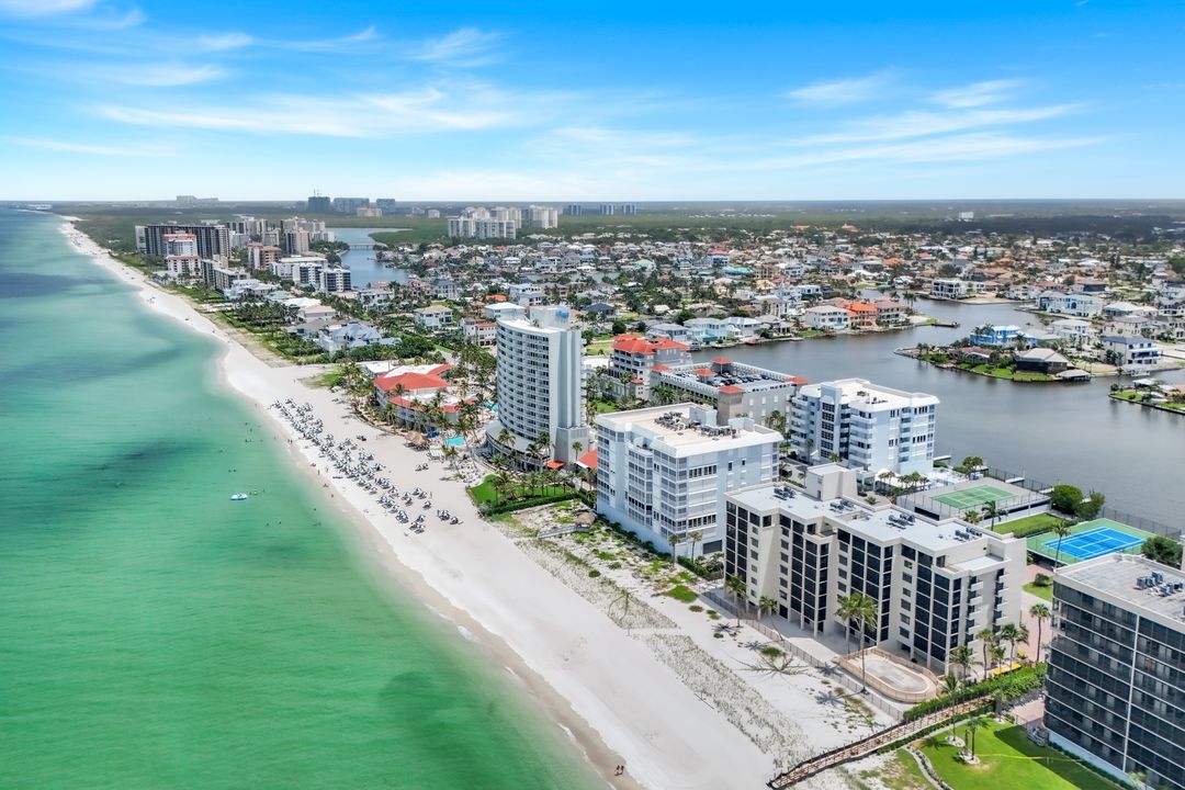 9715 Gulf Shore Dr #702, Naples, FL 34108