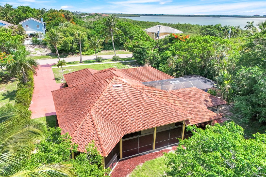 1841 Olds Ct, Marco Island, FL 34145