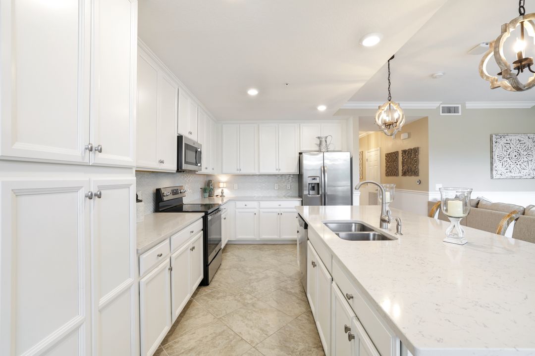 9590 Trevi Ct #5313, Naples, FL 34113