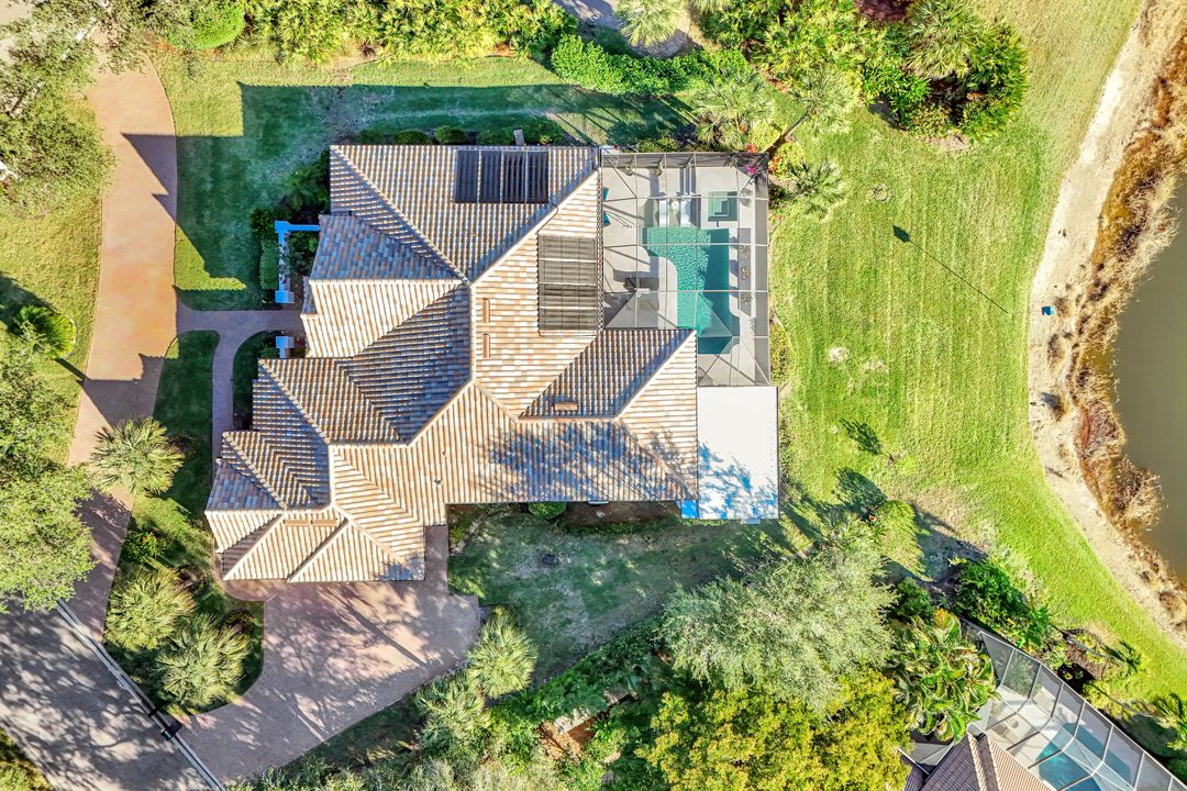 3601 Glenwater Ln, Bonita Springs, FL 34134