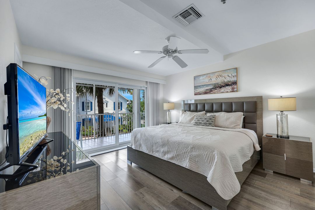 160 Palm St #208, Marco Island, FL 34145