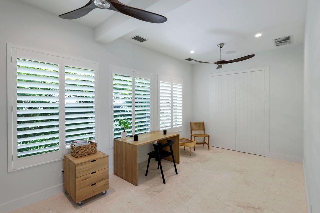 14 Sabre Ln, Naples, FL 34102