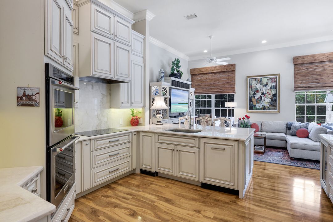 15248 Devon Green Ln, Naples, FL 34110