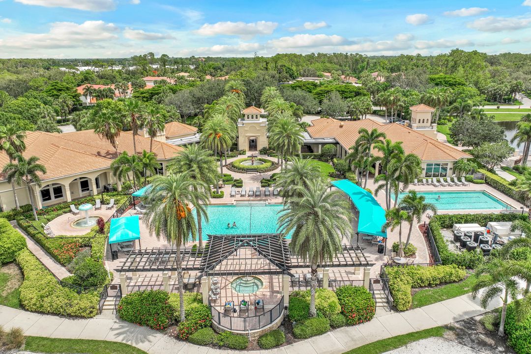 2179 Canary Island Cove, Naples, FL 34119