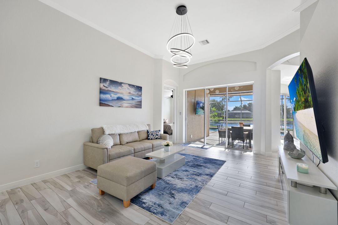 8700 Ibis Cove Cir, Naples, FL 34119