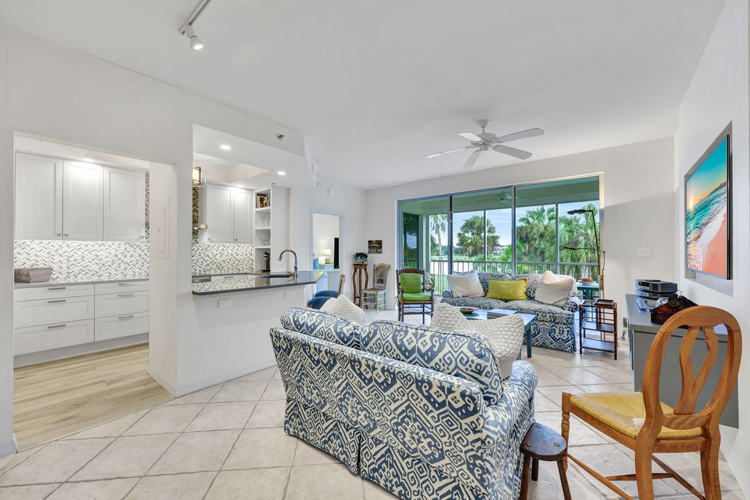 4130 Bayhead Dr #105, Bonita Springs, FL 34134