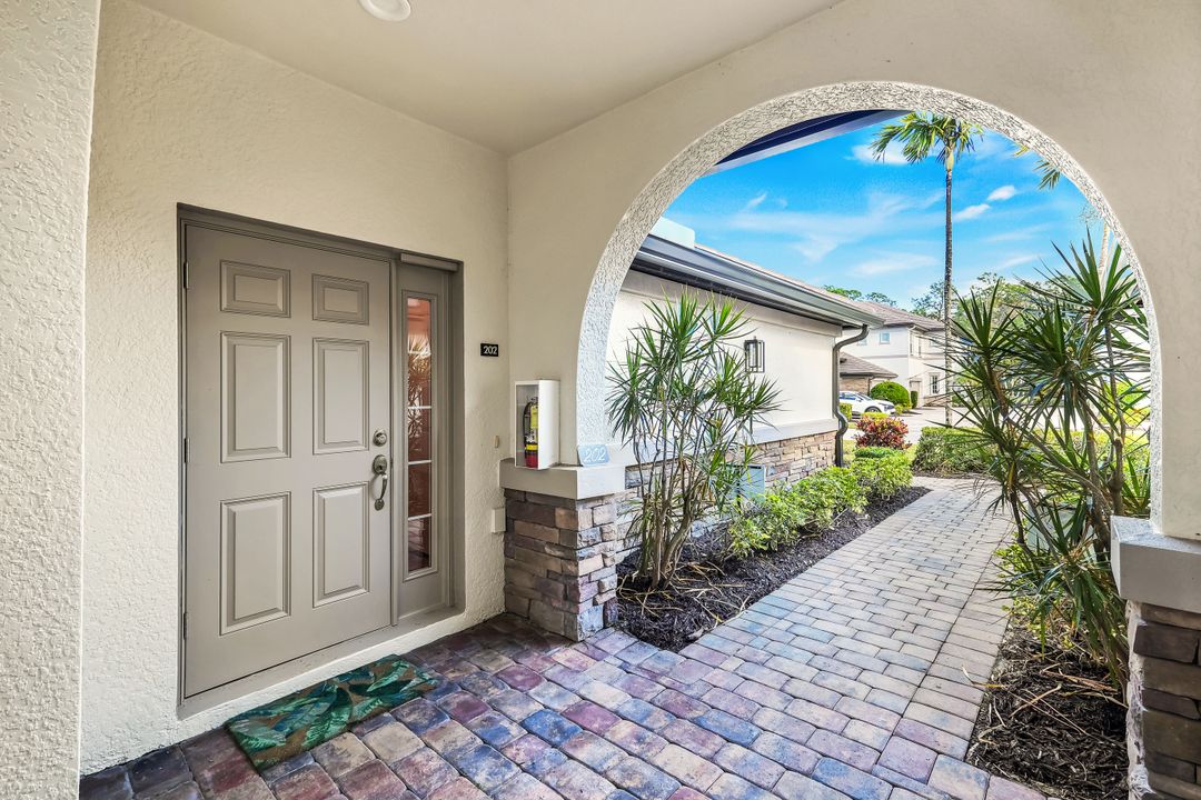 9513 Ironstone Terrace #202, Naples, FL 34120