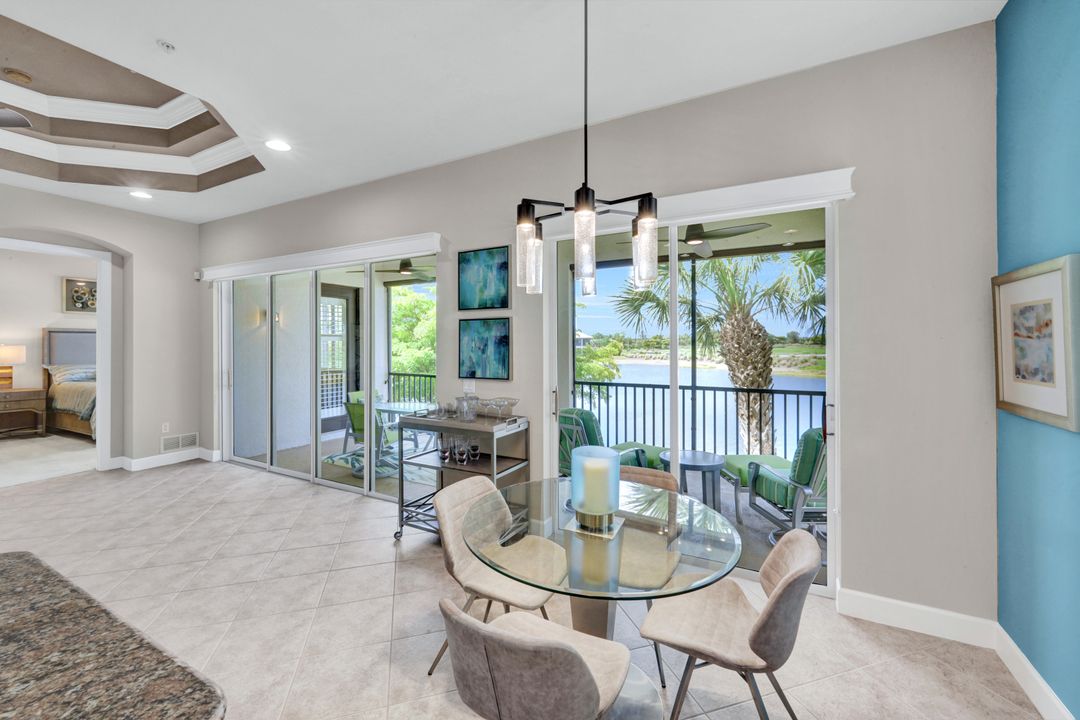 8755 Coastline Ct #202, Naples, FL 34120