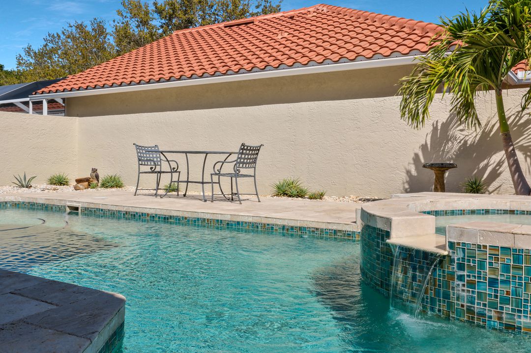 11054 Linnet Ln, Naples, FL 34119