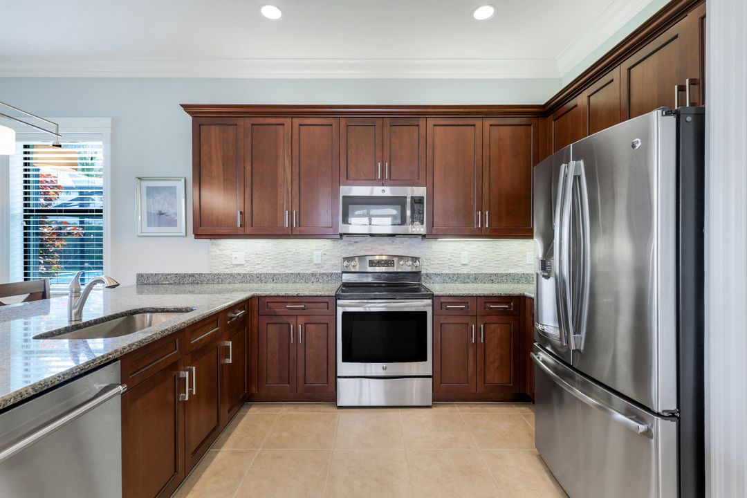 3259 Tahoe Ct, Naples, FL 34119