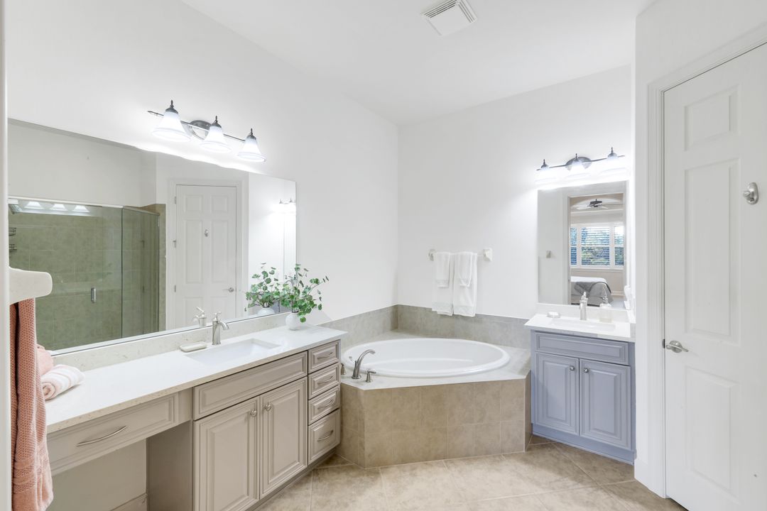 9550 Ironstone Terrace #201, Naples, FL 34120