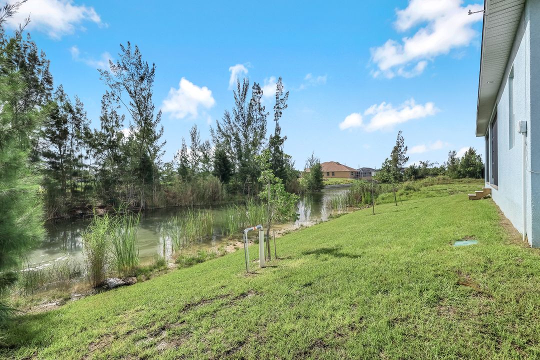 3445 NE 21st Ave, Cape Coral, FL 33909