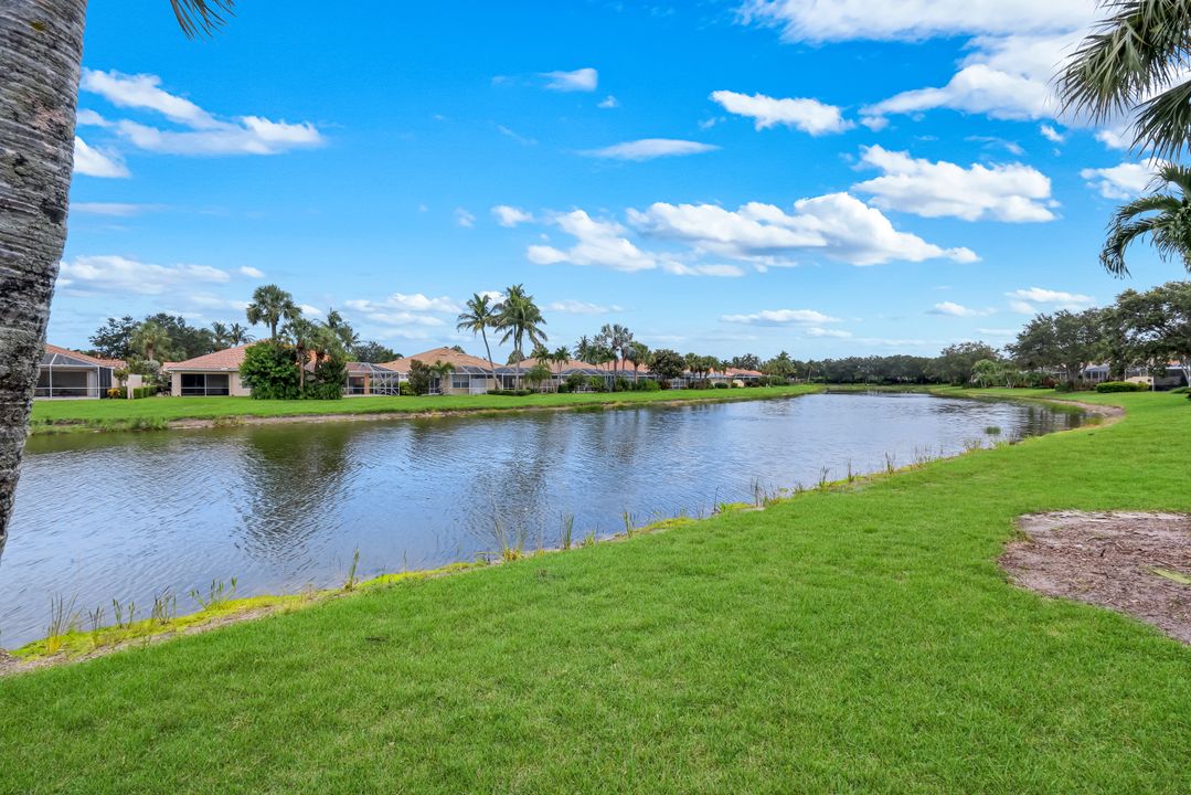 4471 Prescott Ln, Naples, FL 34119