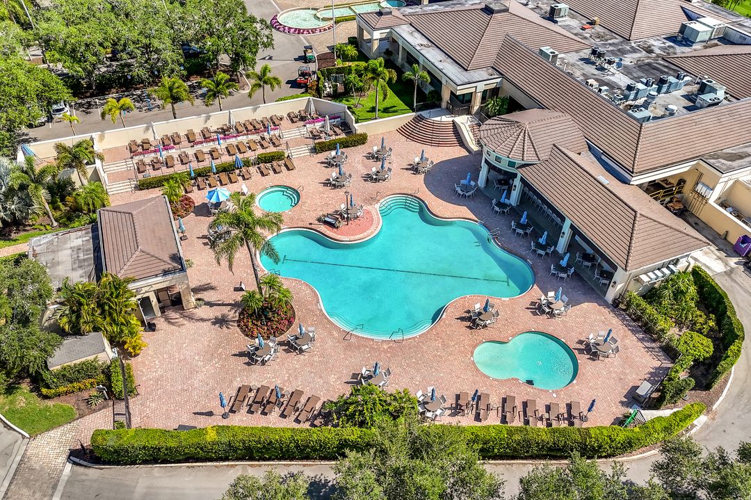 6260 Bellerive Ave #402, Naples, FL 34119