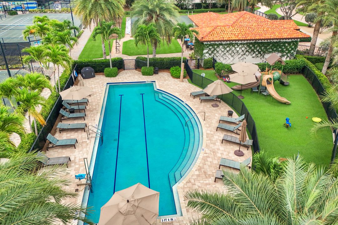 16358 Corsica Way #201, Naples, FL 34110