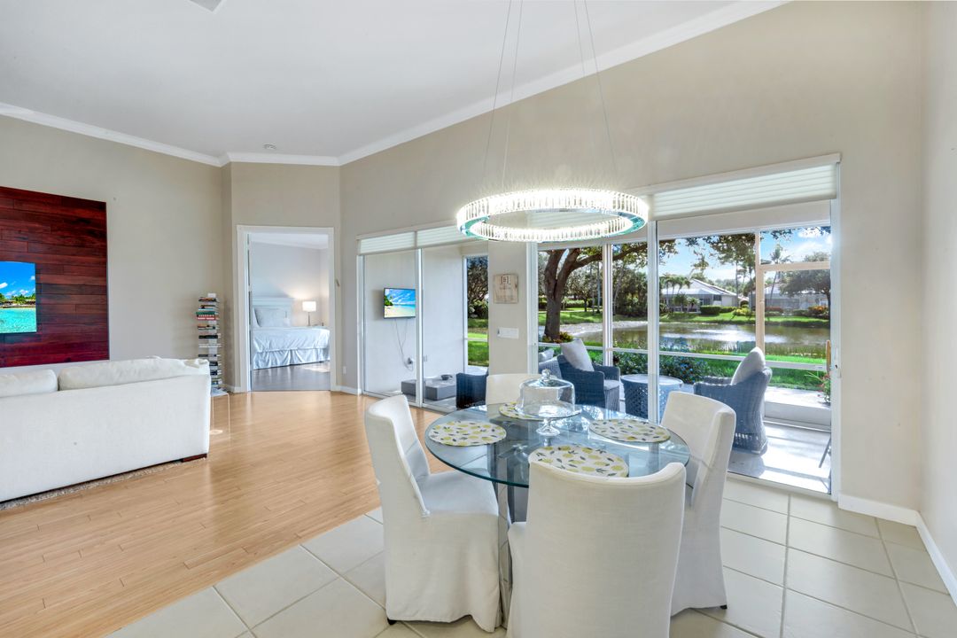 4772 Martinique Wy, Naples, FL 34119