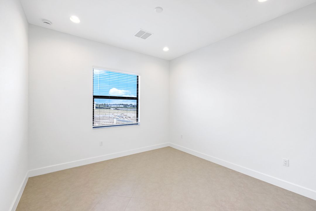 3764 Finsbury Wy, Fort Myers, FL 33905