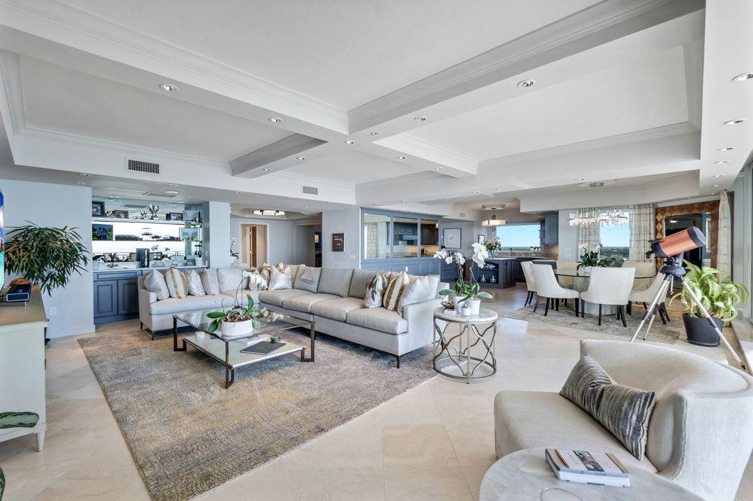 8231 Bay Colony Dr #1701, Naples, FL 34108