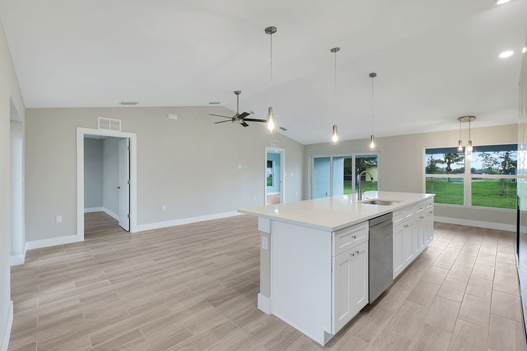 4408 NE 21st Pl, Cape Coral, FL 33909