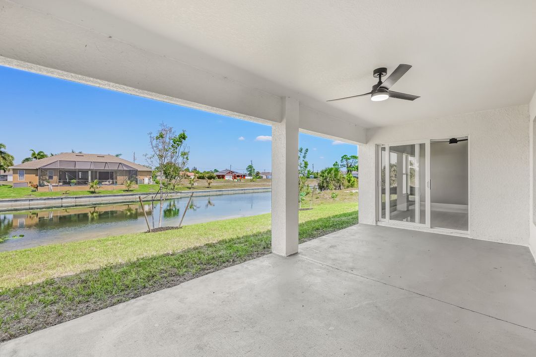 2821 NW 25th Ln, Cape Coral, FL 33993