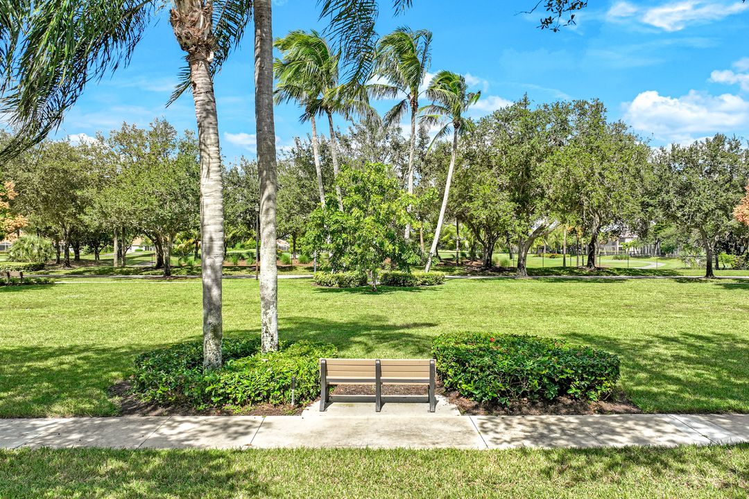 4125 Tabago Ln, Naples, FL 34119