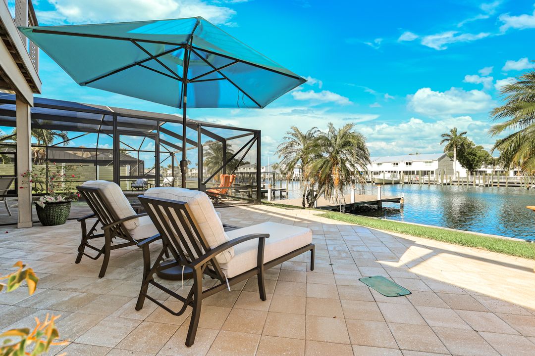 18323 Cutlass Dr, Fort Myers Beach, FL 33931