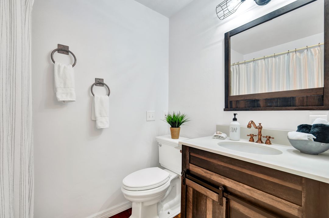 1600 Port Ave, Naples, FL 34104