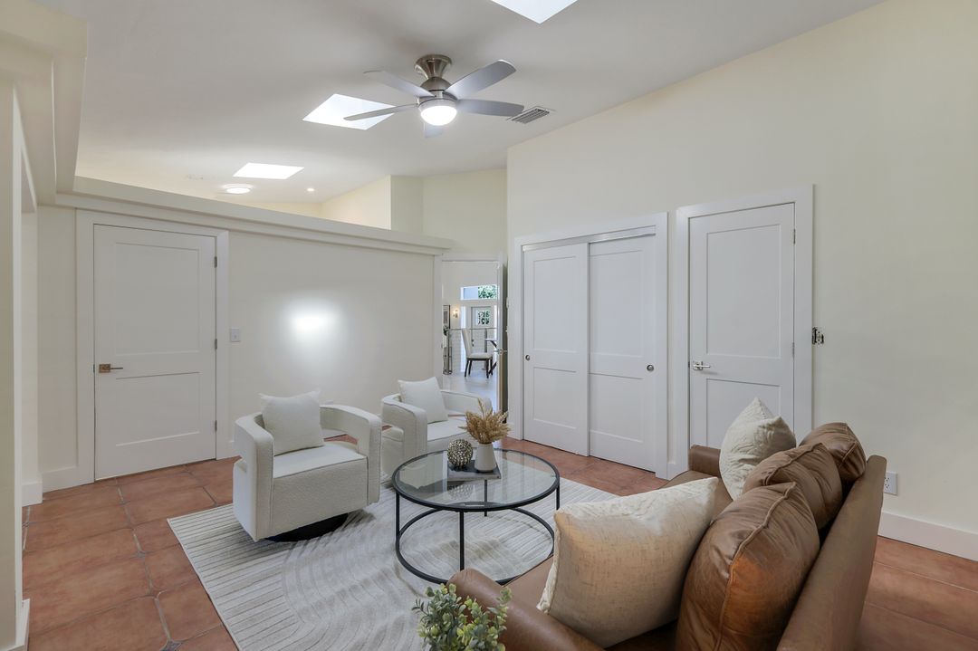 2861 Santa Barbara Blvd, Naples, FL 34116