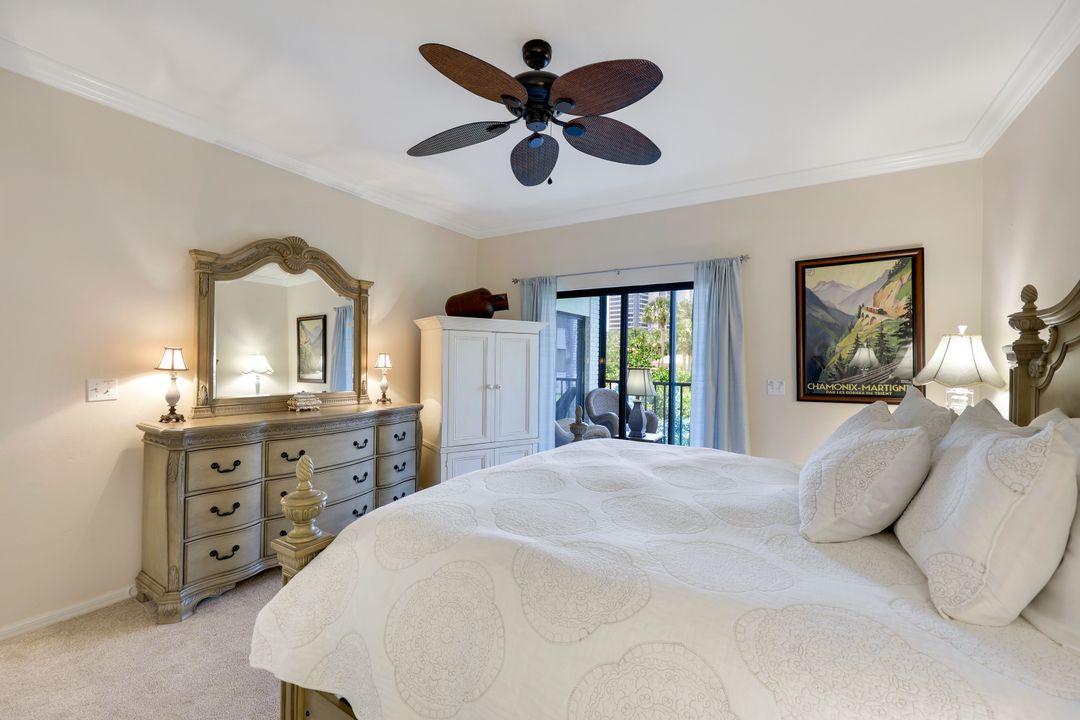 6770 Pelican Bay Blvd #225, Naples, FL 34108