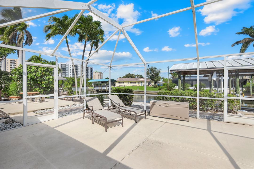 8552 Lagoon Rd, Fort Myers Beach, FL 33931