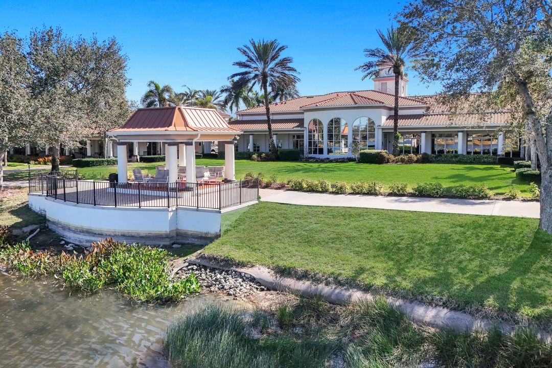 5343 Hawkesbury Way, Naples, FL 34119