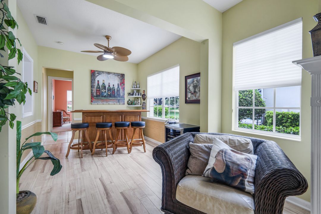 5855 Charlton Way, Naples, FL 34119
