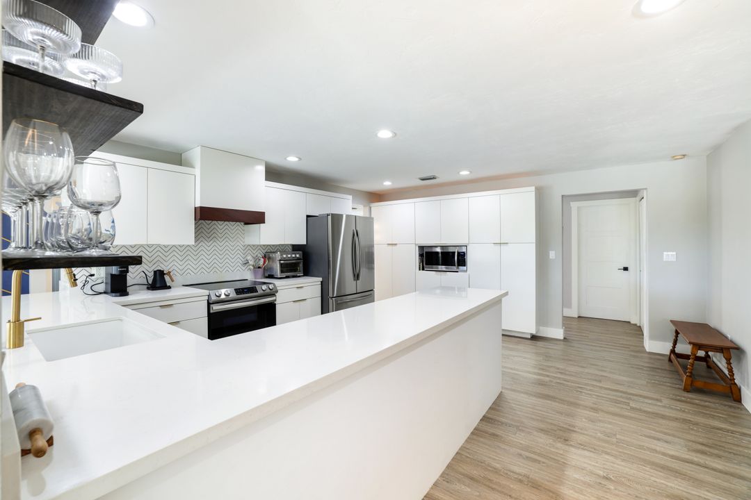 233 Shadowridge Ct, Marco Island, FL 34145