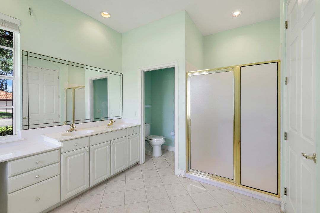 12570 Walden Run Dr, Fort Myers, FL 33913