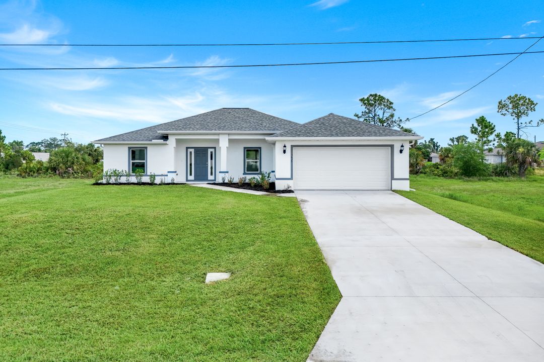 1629 NE 33rd Terrace, Cape Coral, FL 33909