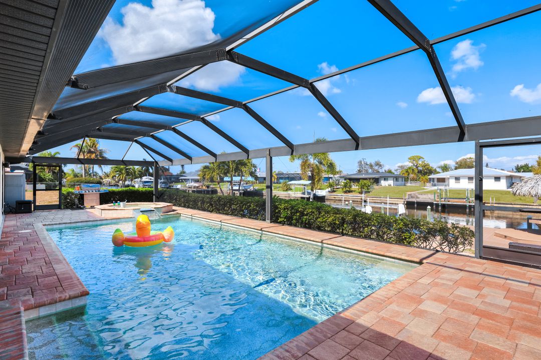 1409 SE 17th St, Cape Coral, FL 33990