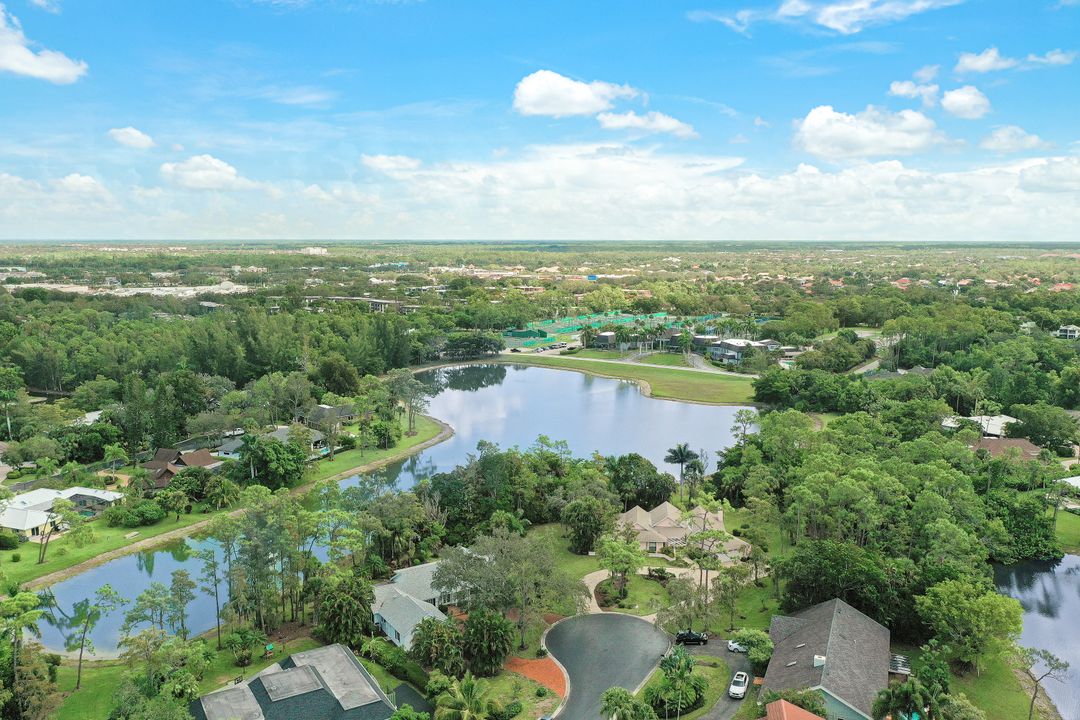 861 Swallow Point, Naples, FL 34105