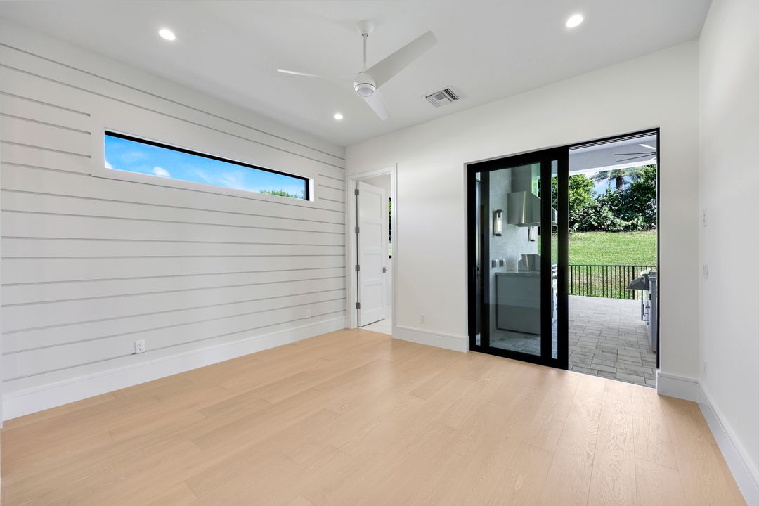 14282 Charthouse Cir, Naples, FL 34114