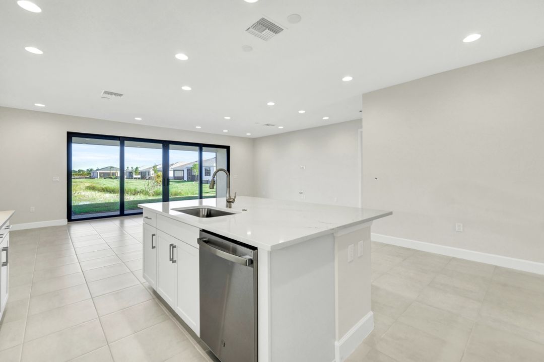 14008 Aldersgate Ave, Fort Myers, FL 33905