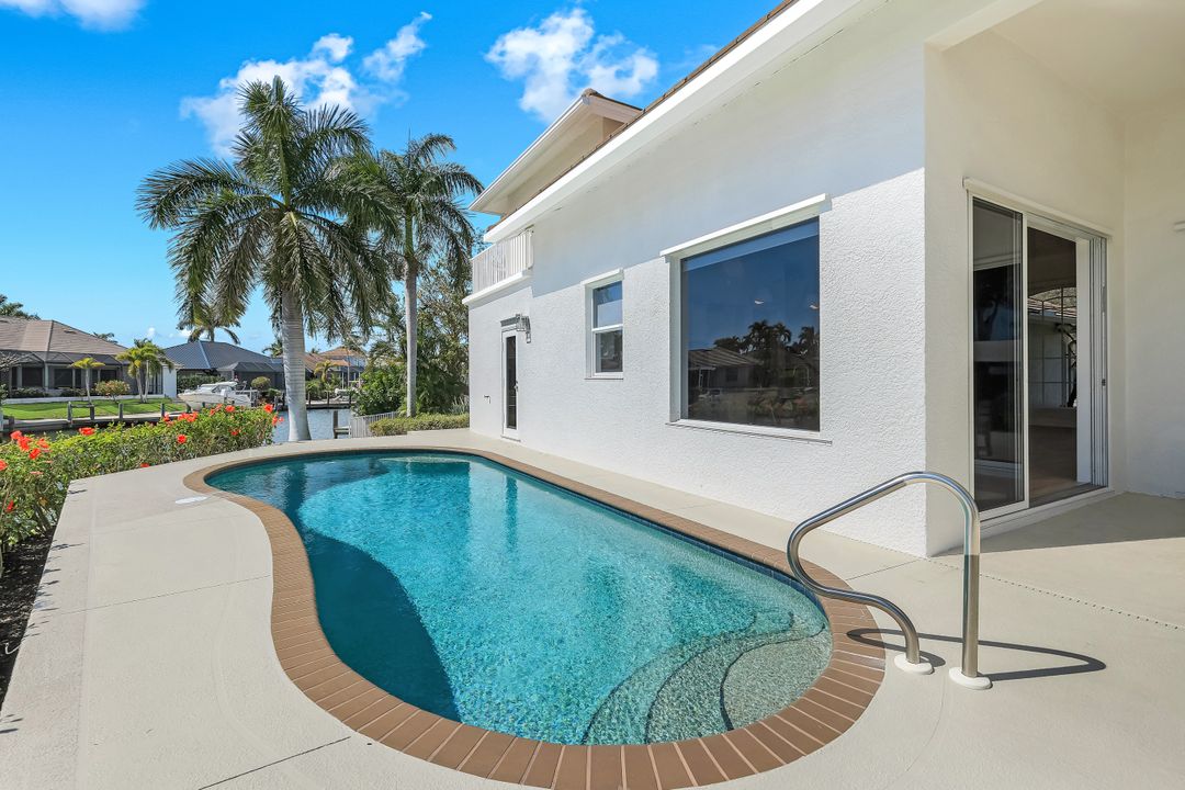 316 Waterleaf Ct, Marco Island, FL 34145