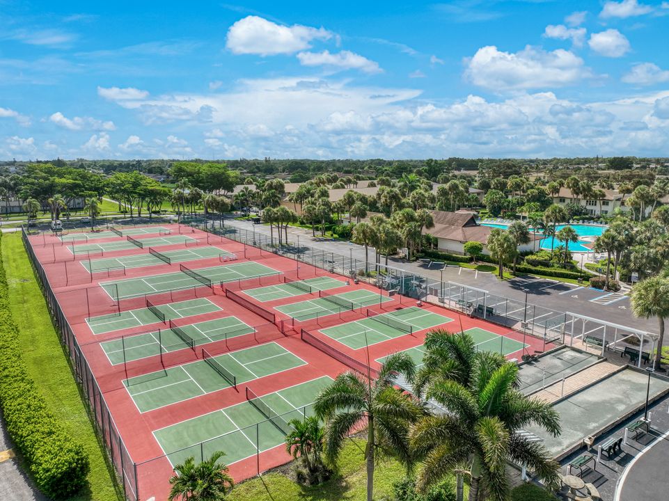 4038 Northlight Dr #1506, Naples, FL 34112