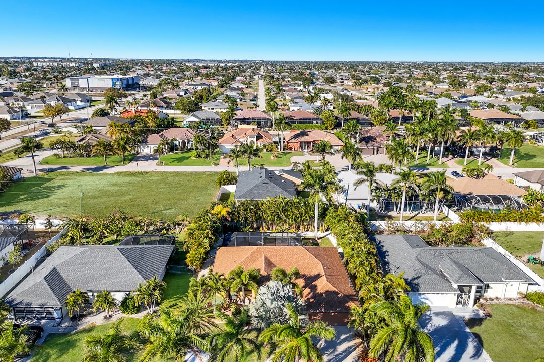 1513 SW 43rd Ln, Cape Coral, FL 33914