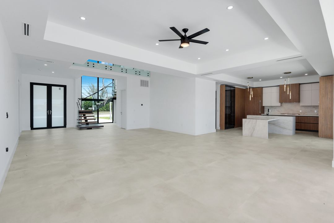 432 Burnt Store Rd S, Cape Coral, FL 33991