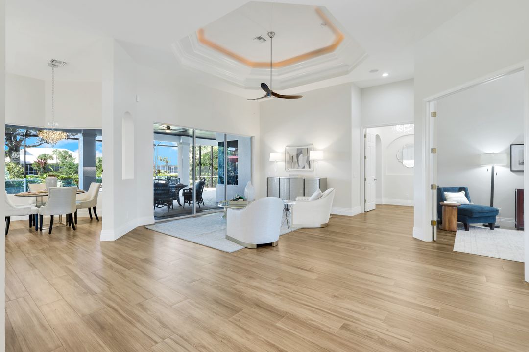 7633 Mulberry Ln, Naples, FL 34114